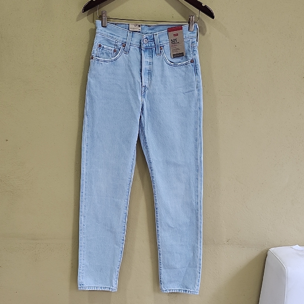 Levi's 501 Original Light Wash Blue Jeans